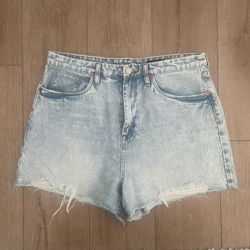 BlankNYC Light Wash Blue Jean Shorts